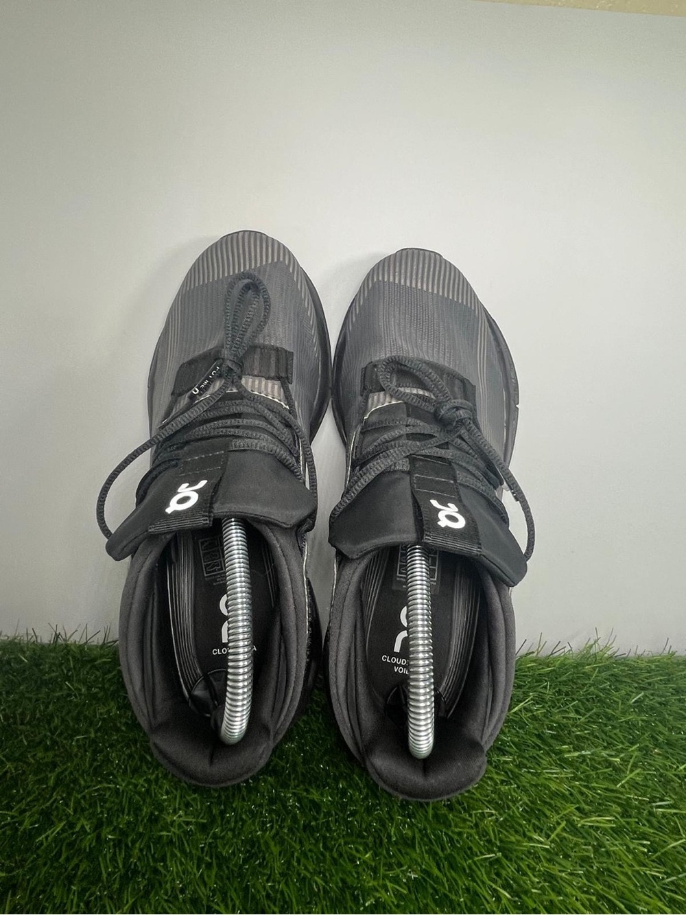On Running Cloud X Black Gray Men’s Size 8 Athletic Running Shoes - Picture 5 of 8